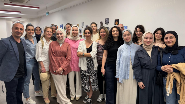 Dijital illüstrasyon sergisi ziyaretçilerini bekliyor