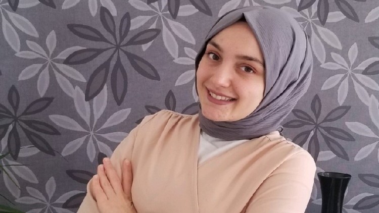 Uzm. Psk. Firdevs Gökçen Söylemez: "Siber zorbalık çocuk üzerinde güven kaybı yaratıyor"