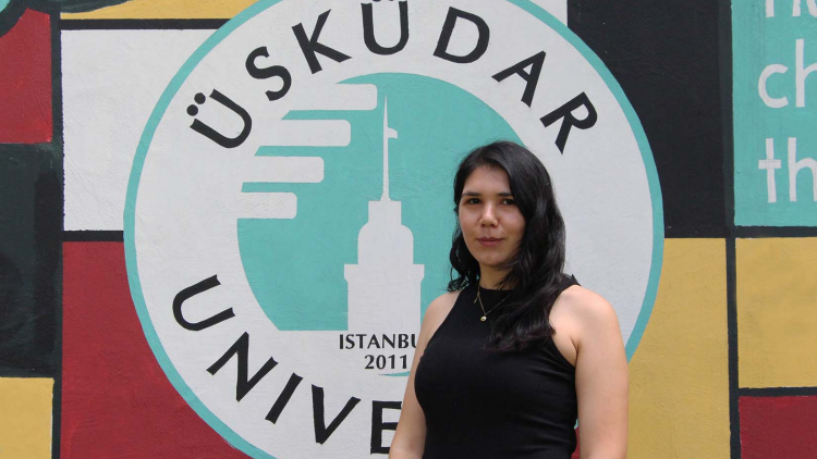 Yeni Medya ve İletişim Doktora programı mezunu Arş. Gör. Kumsal Kınay Sarsağ deneyimlerini paylaştı