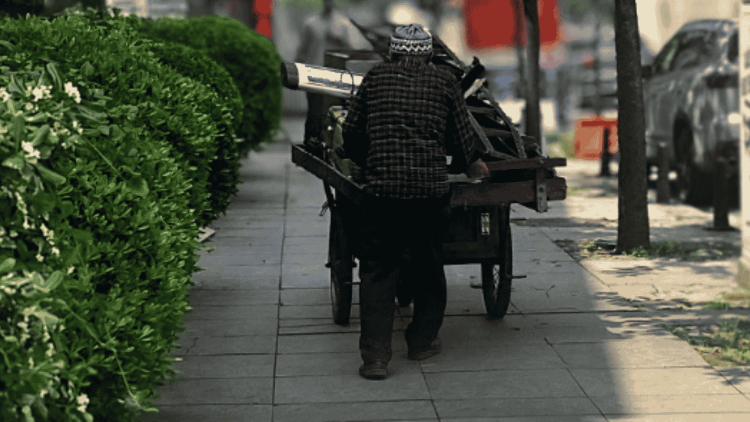 50 yıldır hurda topluyor: “Sigortam yok, emekliliğim yok, mecbur çalışıyorum”