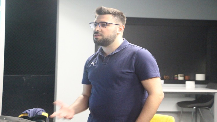 Üsküdar İletişim mezunu Özgür Şahin genç iletişimcilere video kurgu tüyoları verdi